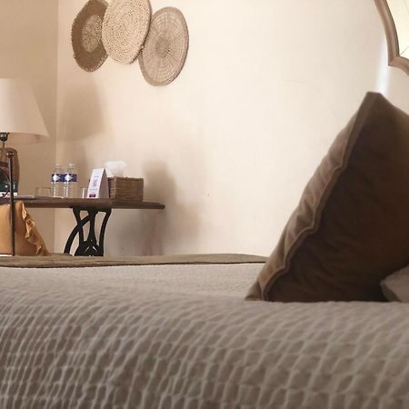 Logis Hotel Et Restaurant La Bastide Cabezac Bize-Minervois Bagian luar foto
