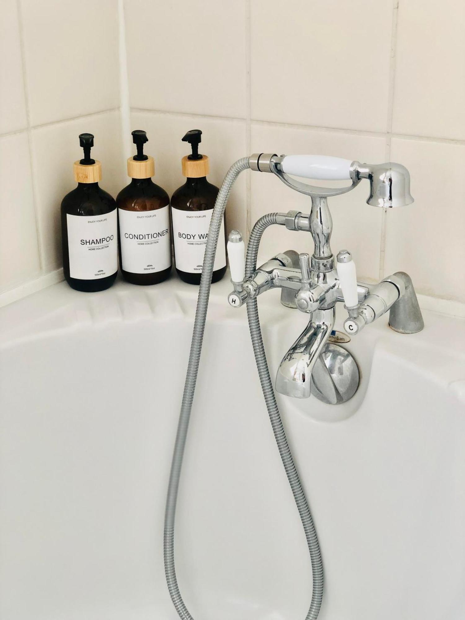 Logis Hotel Et Restaurant La Bastide Cabezac Bize-Minervois Bagian luar foto